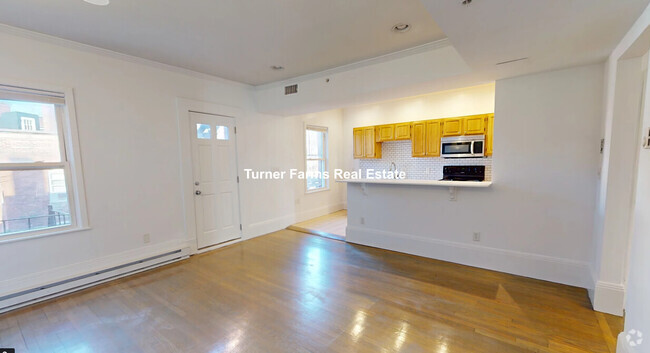 Building Photo - 1414 Beacon St Unit 3 Rental