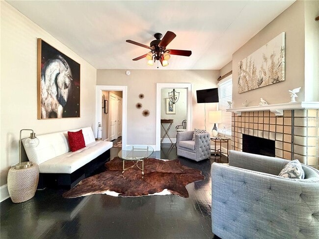 Photo - 2014 Jackson St N Unit 2