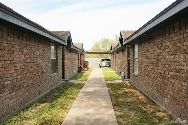 Photo - 2617 Fort Brown Ave Apartamento