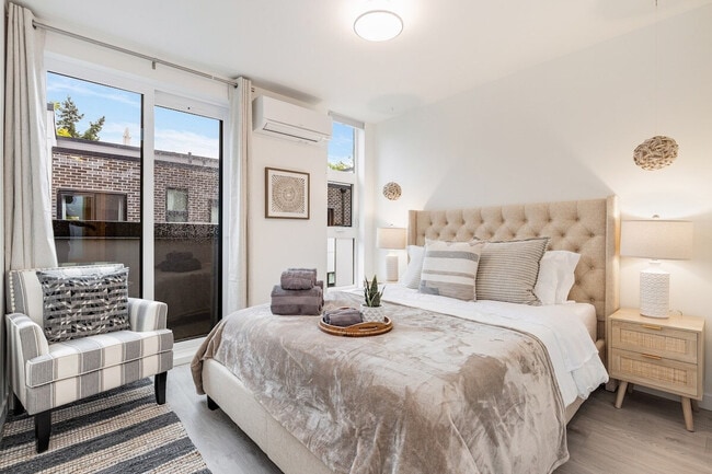 Photo - 1431 E Howell St Unit ID1035920P