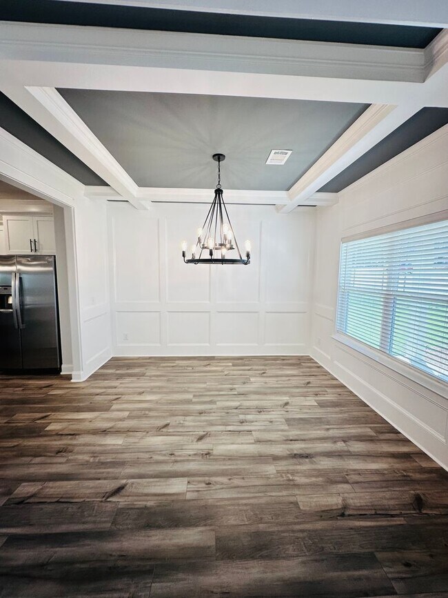 Photo - 718 Lindsey Brook Tr