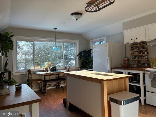 Photo - 12602 Gould Rd