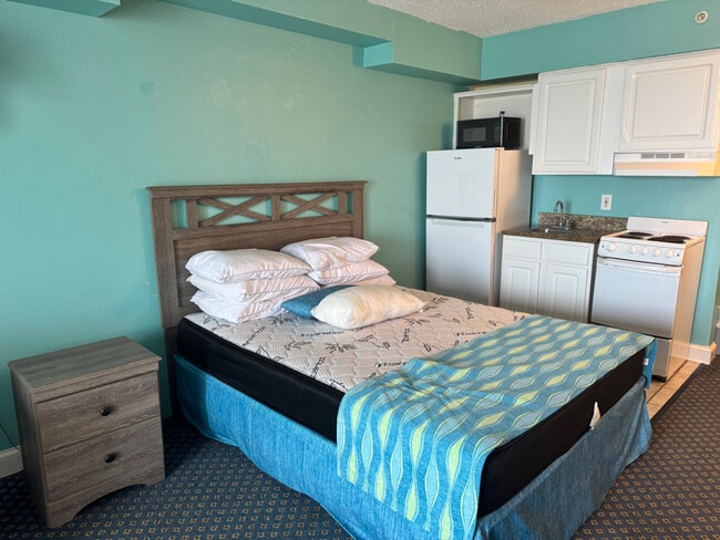 Building Photo - 1207 S Ocean Blvd Rental
