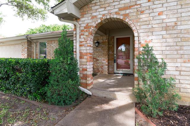 Photo - 748 Aspen Ct