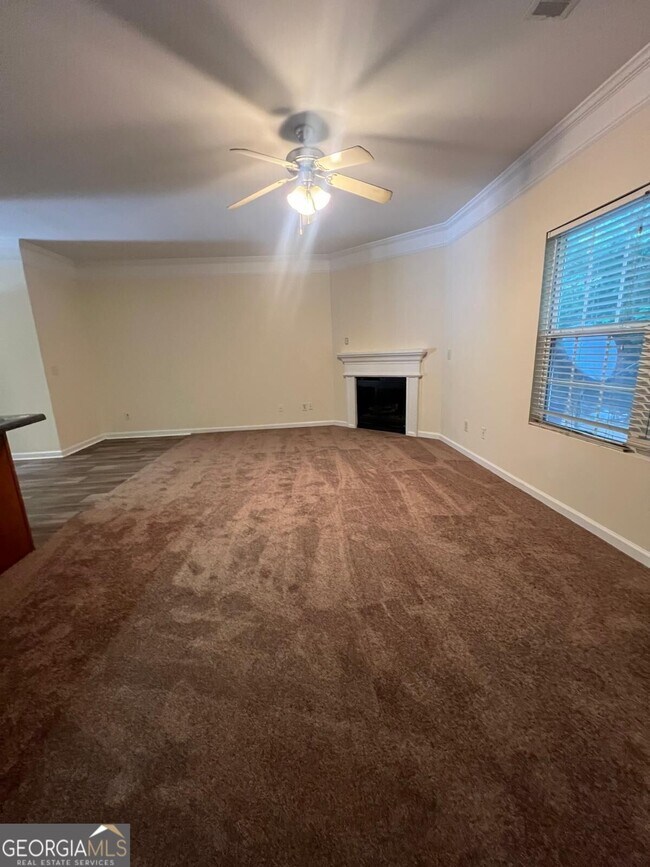 Photo - 5080 Lower Elm St