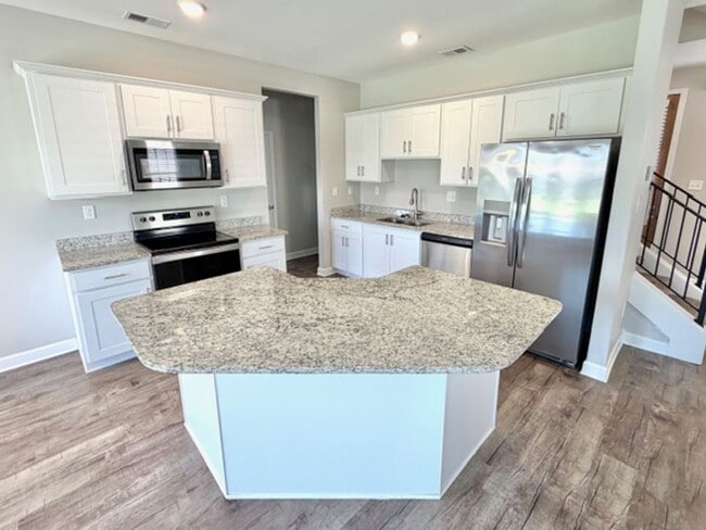 Photo - LakesideCirW5560 Unit 1