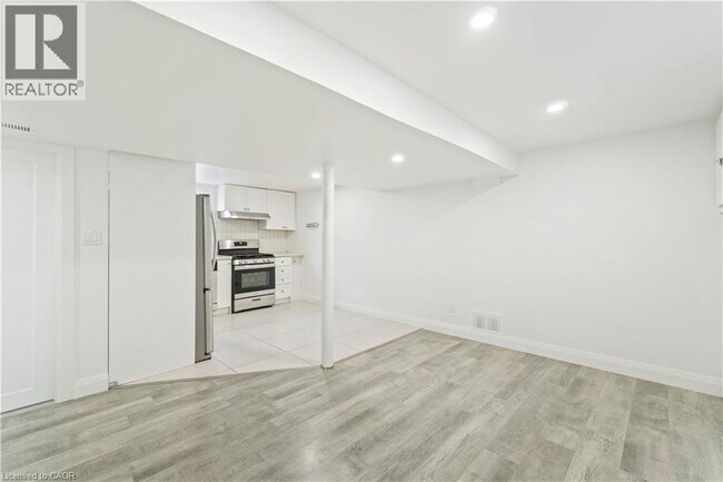 Photo - 65 Almond St