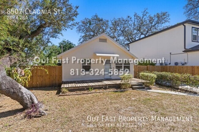 Photo - 8507 Claonia St