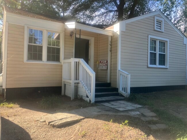 Photo - 1519 Fanning