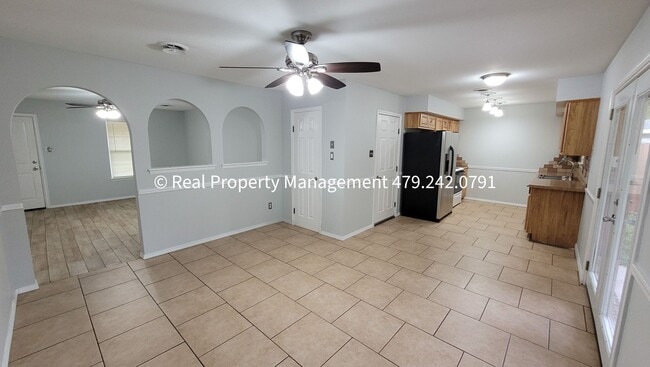 Photo - 3404 Iola Ave