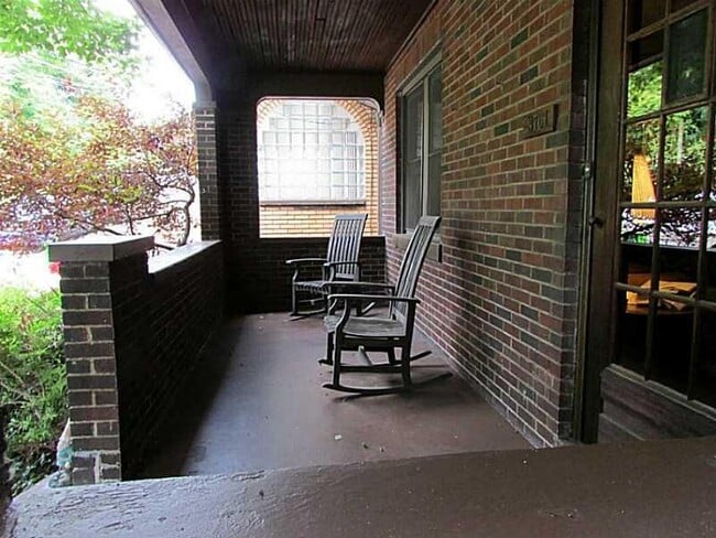 Photo - 3761 Orpwood St