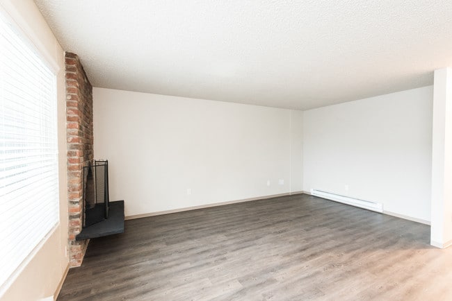 Photo - Devonshire Townhomes