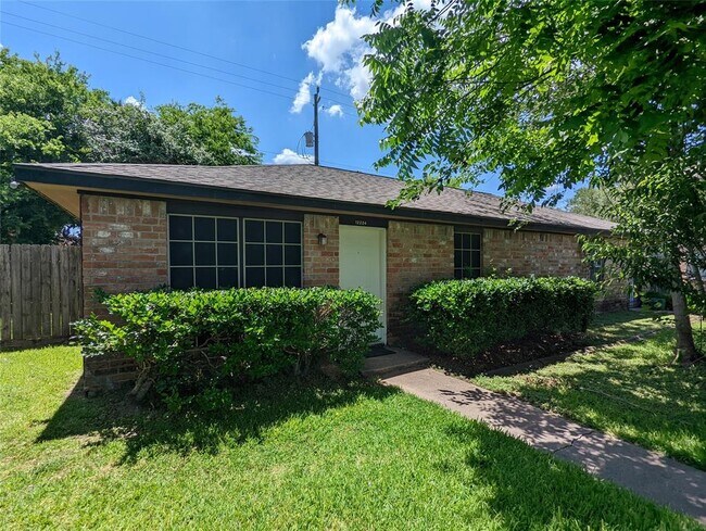 Photo - 12224 Ormandy St