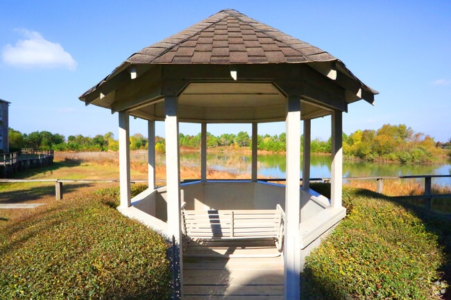 Exterior - The Point at Windmill Lakes