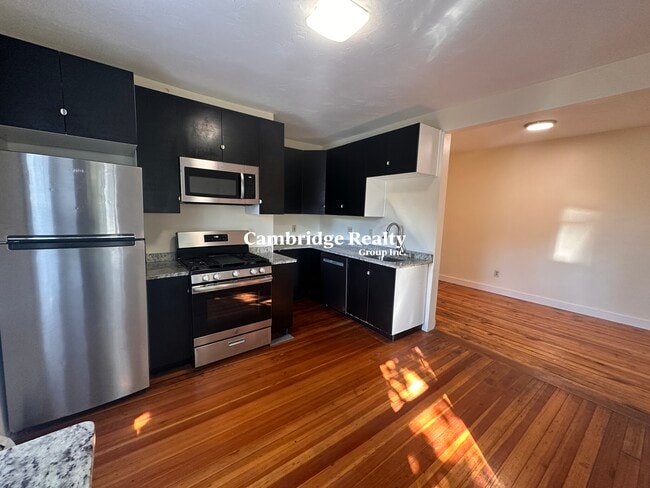 Photo - 66 Pleasant St Unidad 3