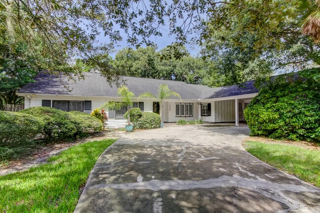 Photo - 10406 Reclinata Ln