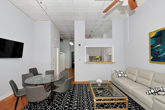 Photo - 275 Greenwich St Unidad ID1323906P