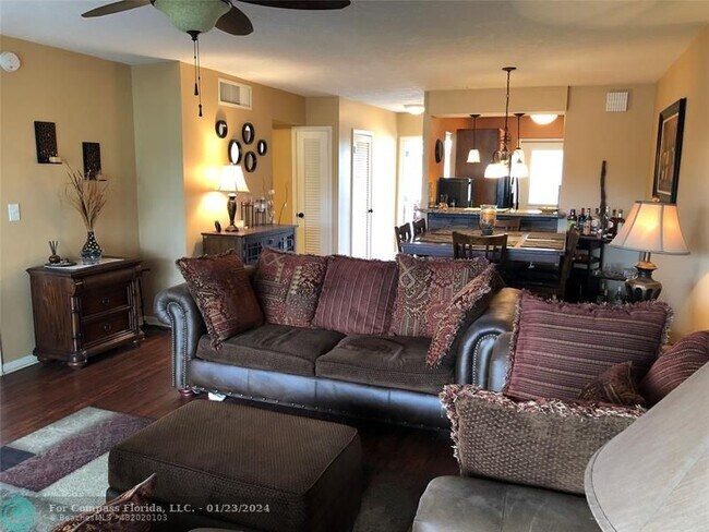 Photo - 400 N Federal Hwy