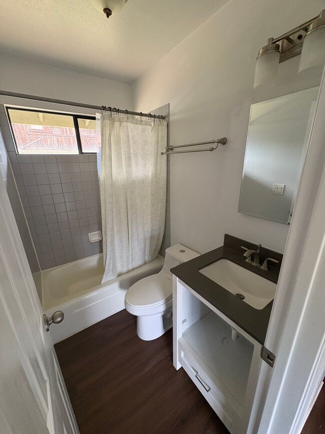 Photo - 2289 W Vineyard St
