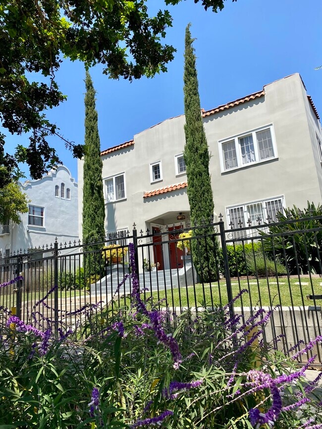 Building Photo - 162 S Catalina St Unit 162 S. Catalina Street Rental