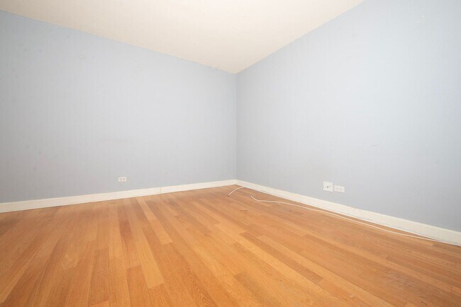 Photo - 4950 N Marine Dr Unidad 802