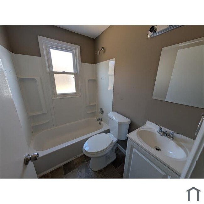 Photo - 750 Kelvin Dr