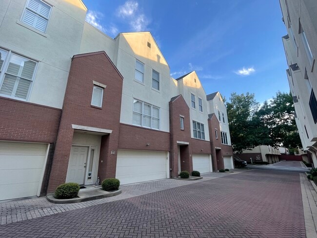 Photo - 3250 Cambrick St