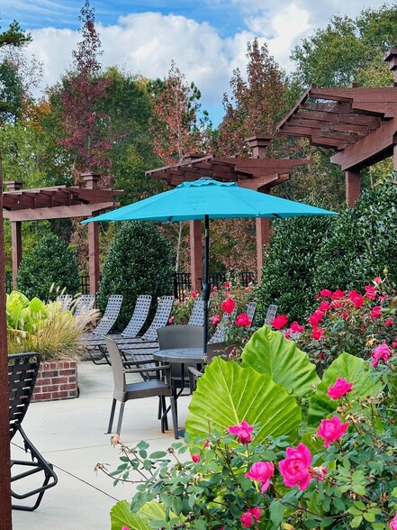 Pool Lounge