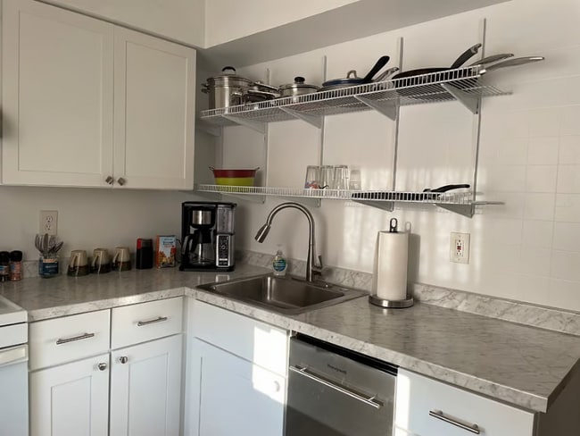 Photo - 52 18th St Unit 2 br upper updated fully furnished apt