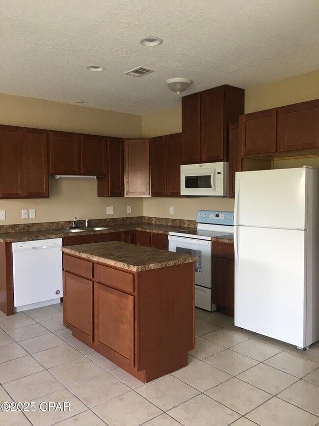 407 Judy Pl