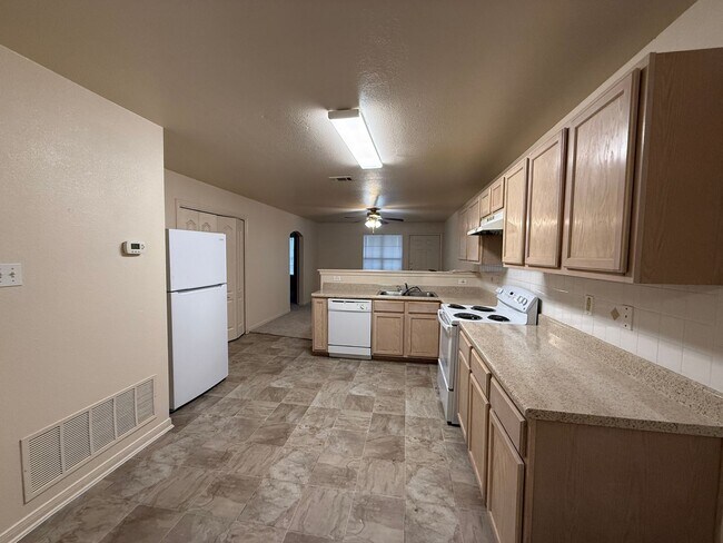 Photo - 406 Brittney Way Unidad D