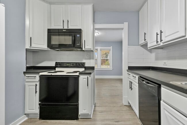 Photo - 1846 Harlan Rd