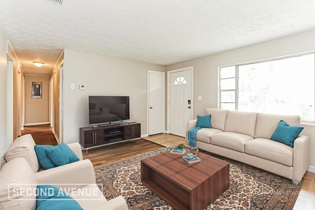 Photo - 5442 Foxboro Rd