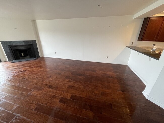 Photo - 3098 Rue D’Orleans Unit 205