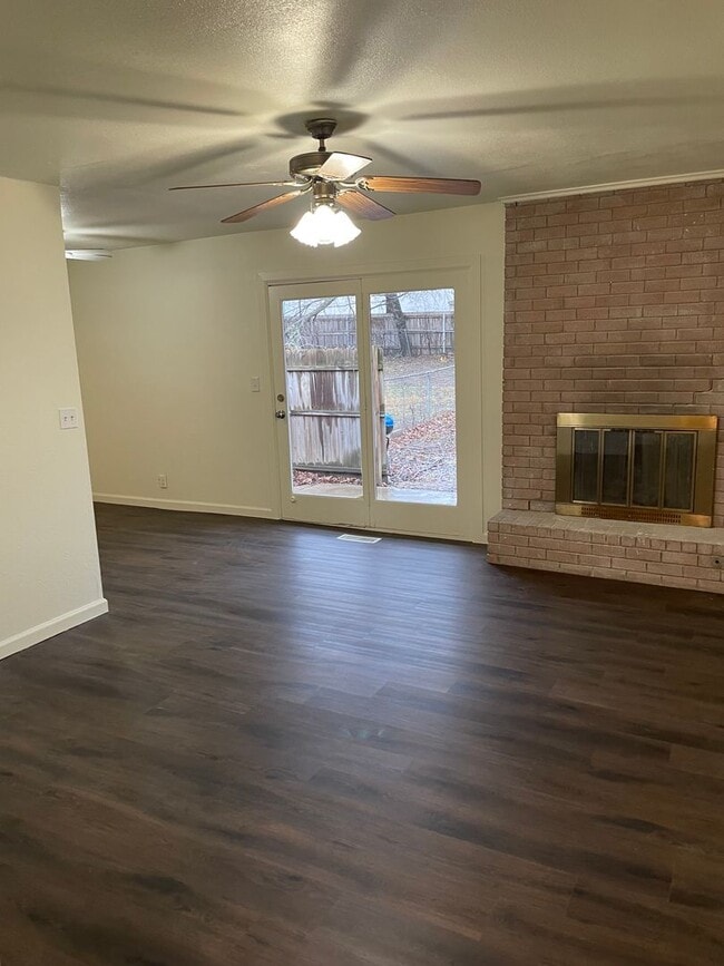 Photo - Duplex - Stunning 2 bedroom 2 bath