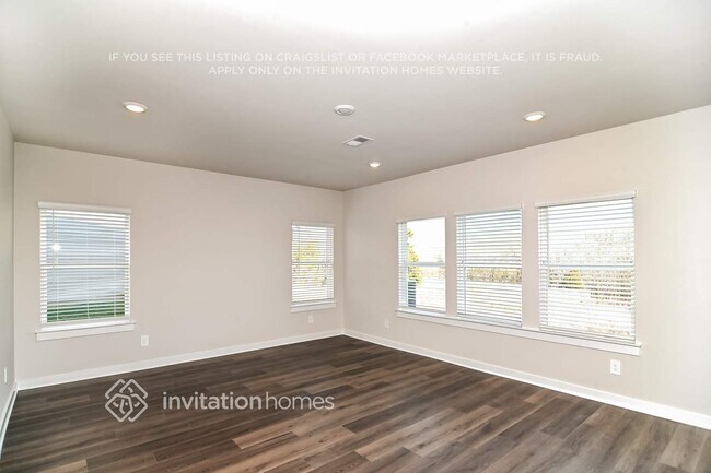 1095 Bluffton Cir