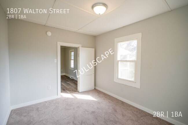 Photo - 1807 Walton St