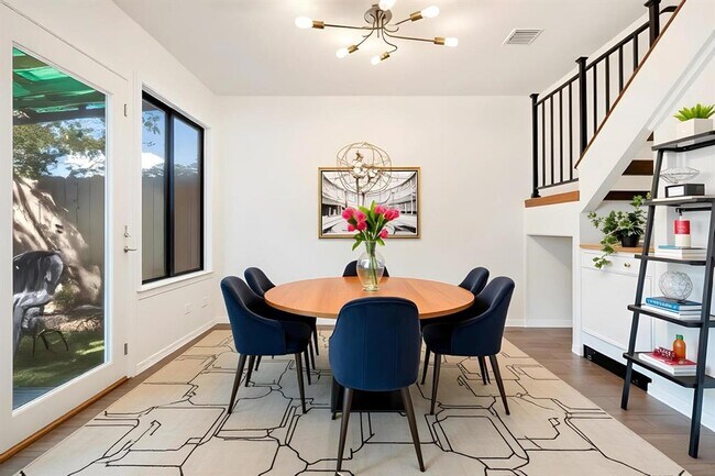 Photo - 9504 Quail Village Ln