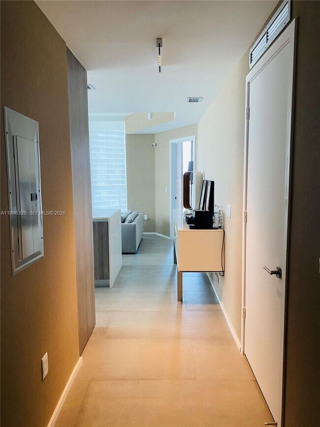 Photo - 2900 NE 7th Ave Unidad 2701