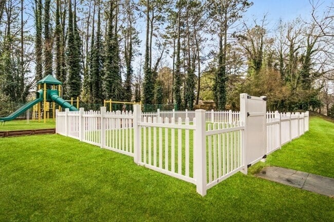 Photo - Stanton Yards 1, 2 & 3 Bedroom Availability Unidad 2206D