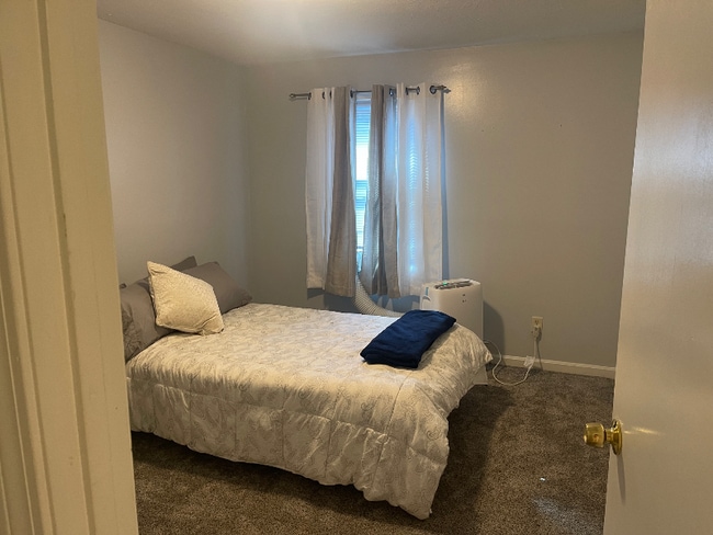 Photo - 574A Burncoat St Unidad Apt 5.