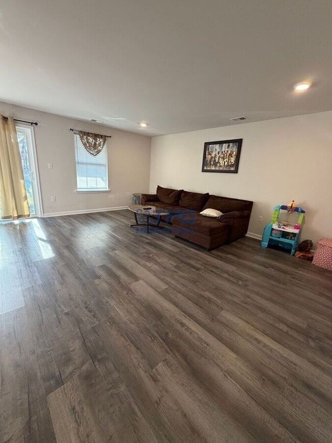 Photo - 55 Melanie Wy