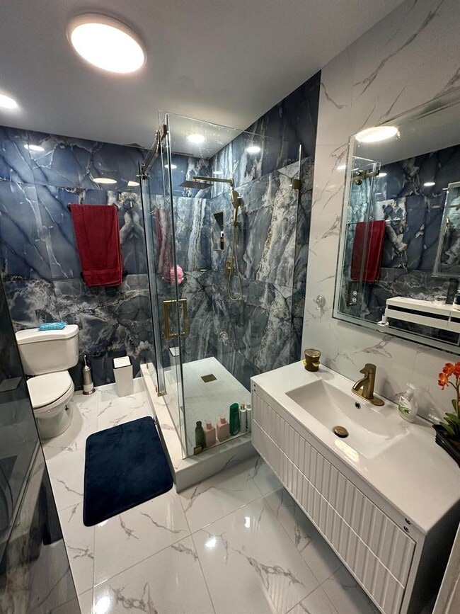 Photo - 4557 Luxemburg Ct