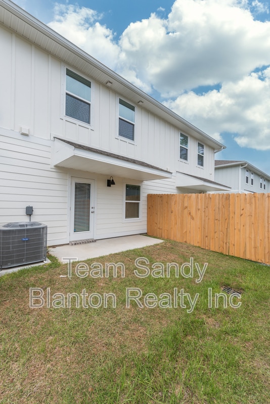 Photo - 8706 Meadow Flower Ln