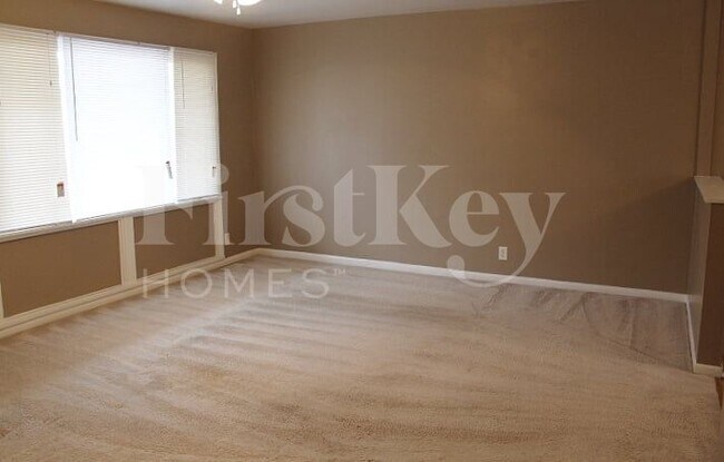 2052 New Haven Dr