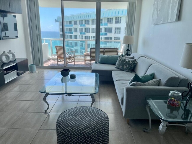 Photo - 5151 Collins Ave Unit 1525