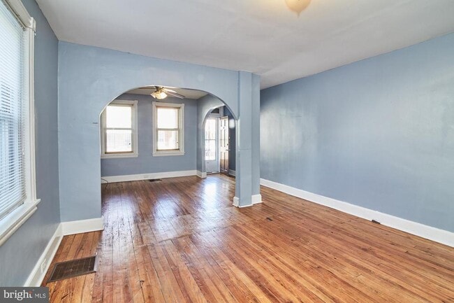 Photo - 1916 W 7th St