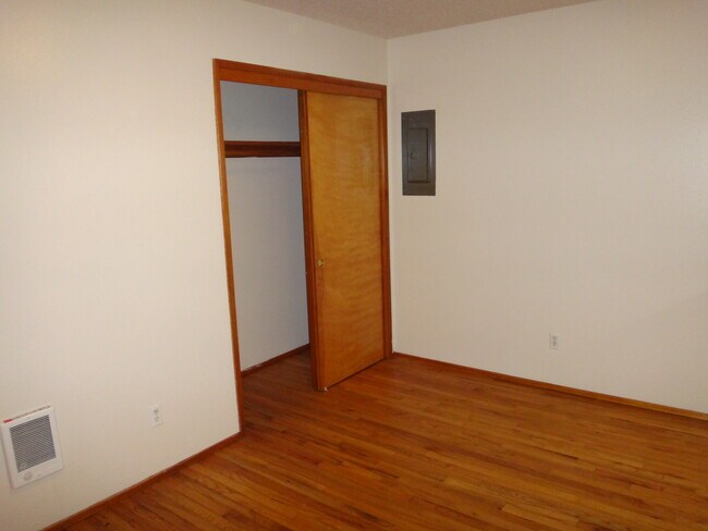 Photo - 8017 SE Francis St Unit #2
