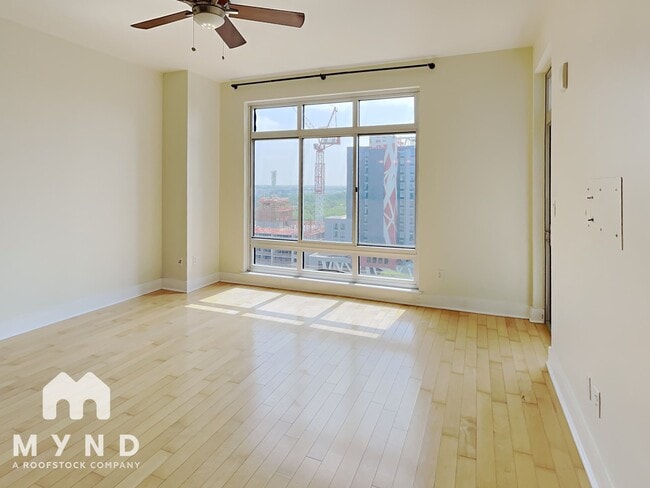 Photo - 603 Davis St Unit 1407