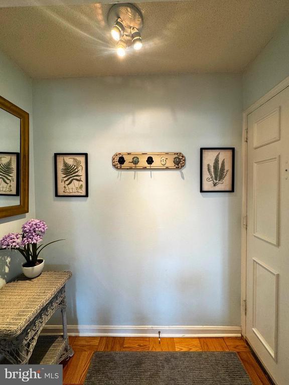 Building Photo - 4372 N Pershing Dr Unit 2